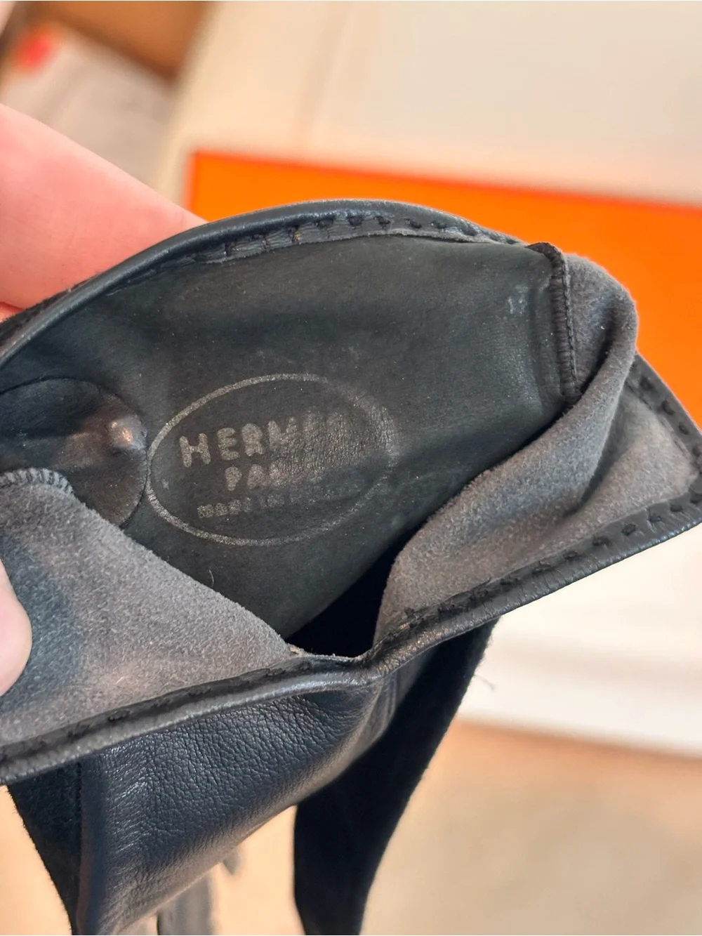 Hermés Black Suede & Lambskin Leather Chaine d’Ancre Women’s Gloves W/ Box